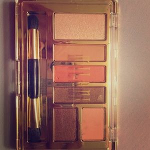 Milani eyeshadow pallet